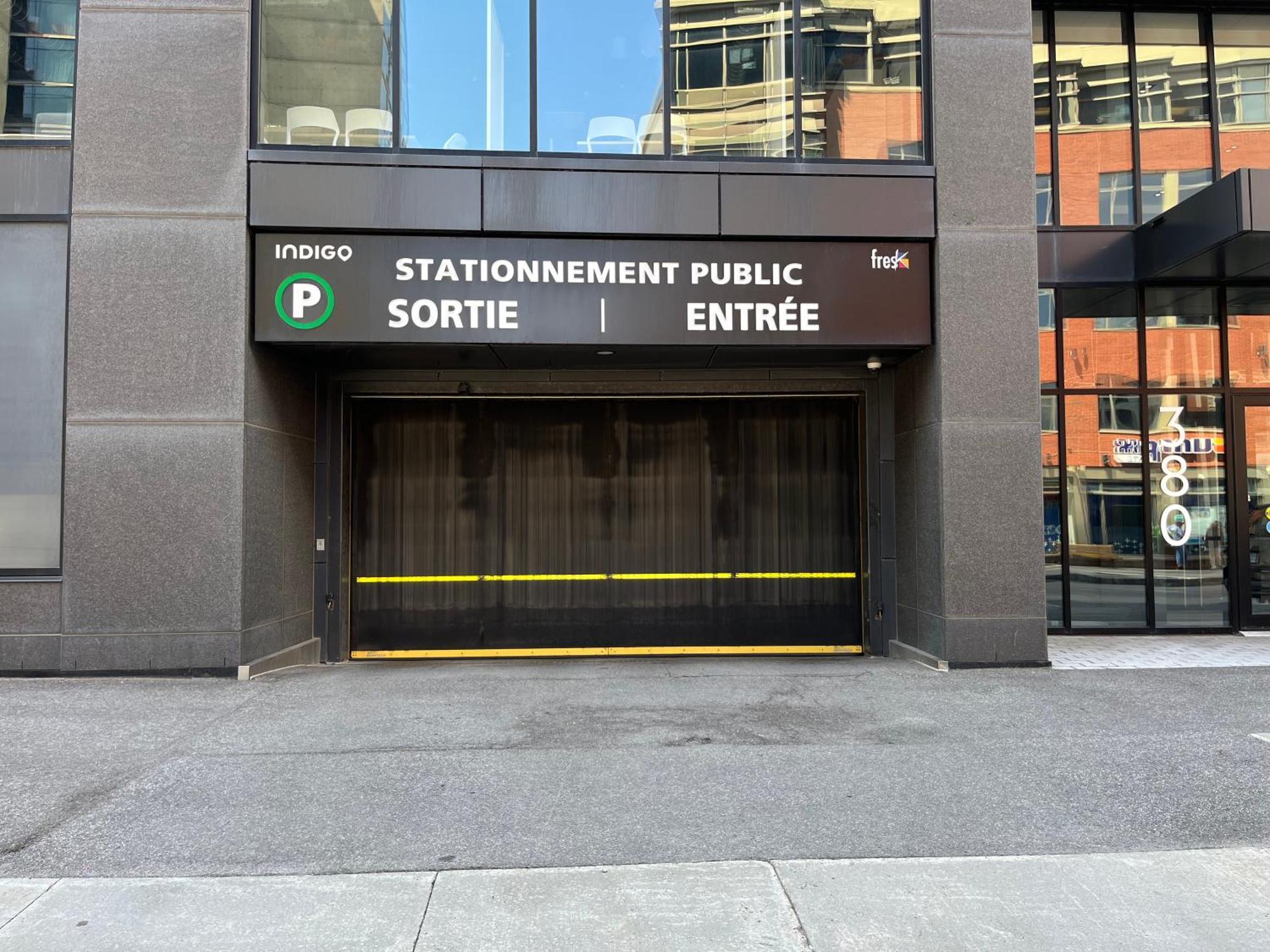 Initial - Suite Lemieux - Parking - Centre-Ville De Quebec Exterior photo